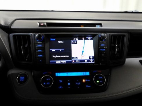 Used 2016 Toyota RAV4 Limited image 35