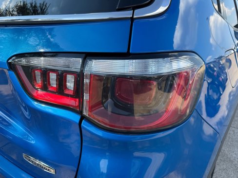 Used 2019 Jeep Compass Latitude w/ Popular Equipment Group image 10