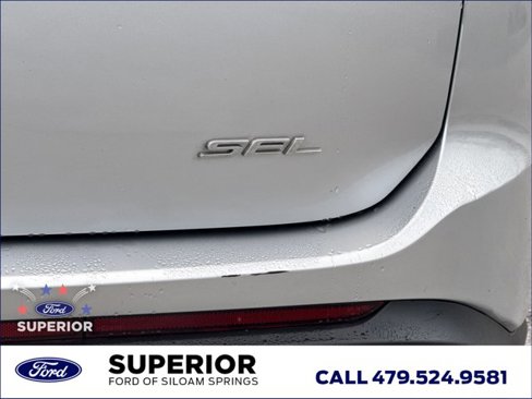 Used 2017 Ford Edge SEL image 10