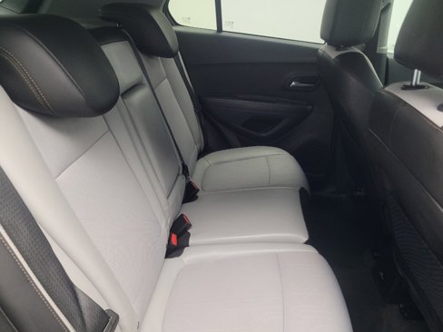 Used 2020 Chevrolet Trax LT w/ Driver Confidence Package image 19