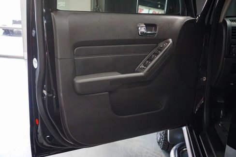 Used 2009 HUMMER H3 Alpha image 55