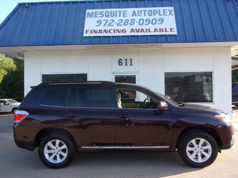 Used 2012 Toyota Highlander FWD image 1