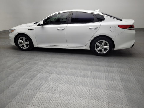 Used 2018 Kia Optima LX image 3