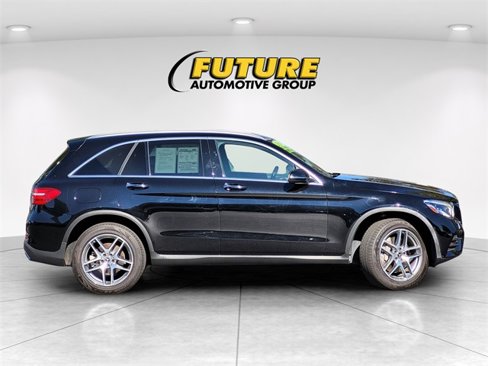 Used 2019 Mercedes-Benz GLC 300 image 4