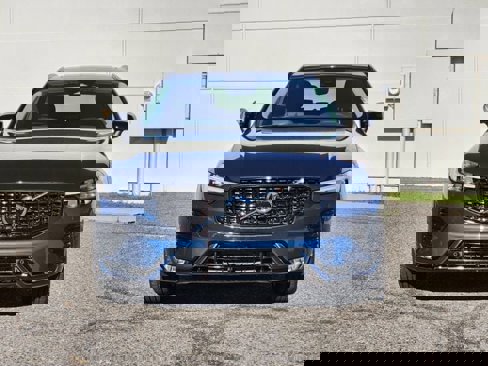 Certified 2025 Volvo XC60 B5 Plus w/ Climate Package image 2