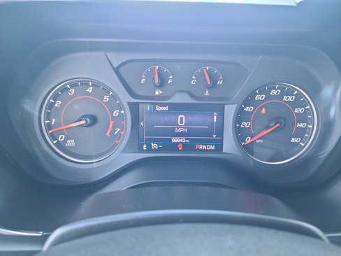 Used 2021 Chevrolet Camaro LT image 18