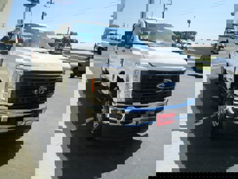 New 2026 Ford F250 XL image 8