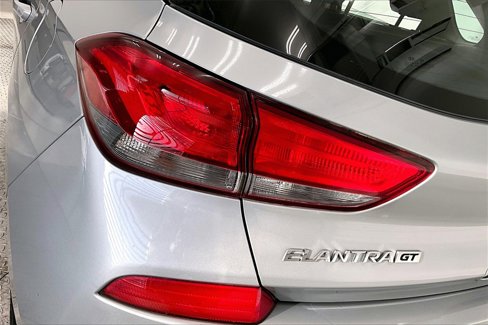 Certified 2020 Hyundai Elantra GT image 31