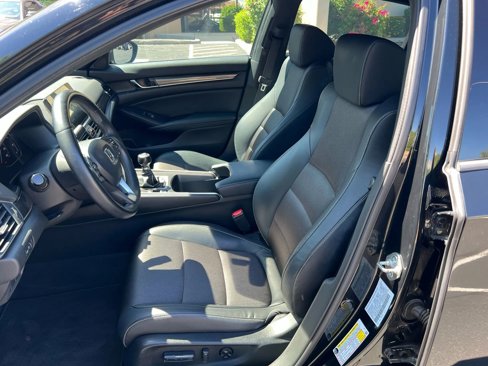 Used 2018 Honda Accord Sport image 13