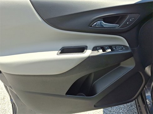 Used 2020 Chevrolet Equinox LT image 15