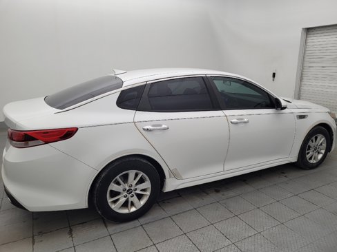 Used 2017 Kia Optima LX image 9