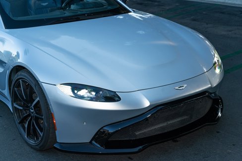 Used 2023 Aston Martin V8 Vantage Roadster image 11