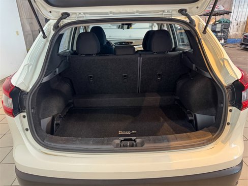Used 2022 Nissan Rogue Sport S image 21