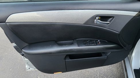 Used 2006 Toyota Avalon XL image 12