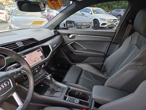 Used 2022 Audi Q3 2.0T Premium Plus w/ Premium Plus Package image 35