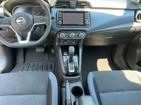 Used 2023 Nissan Versa SV image 11