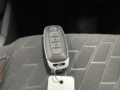 Used 2023 Nissan Kicks SR image 29