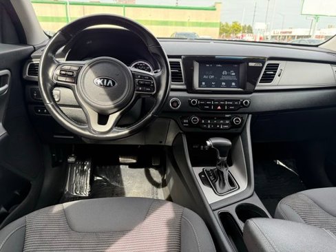 Used 2019 Kia Niro LX image 21