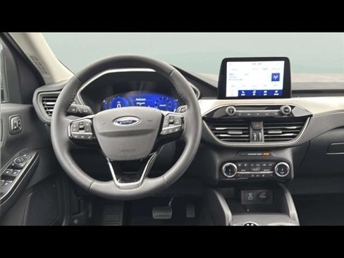Used 2022 Ford Escape SEL w/ Technology Package image 13