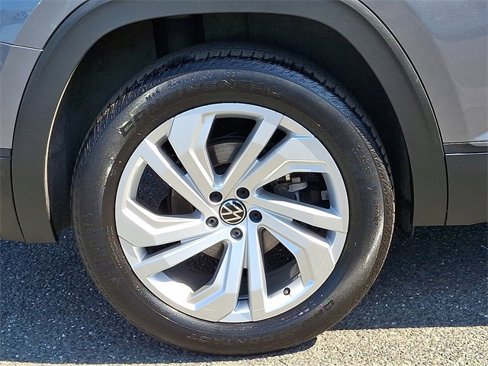 Used 2021 Volkswagen Atlas SE w/ Towing Package image 8