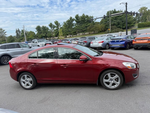 Used 2012 Volvo S60 T5 w/ Multimedia Pkg image 3