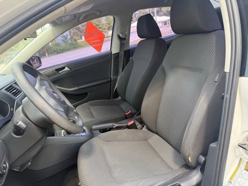 Used 2013 Volkswagen Jetta S image 19