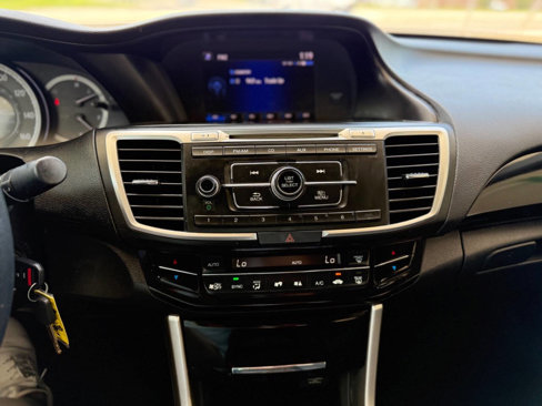 Used 2016 Honda Accord LX image 11