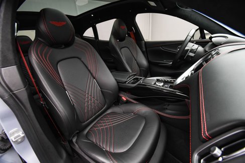 Used 2021 Aston Martin DBX image 17