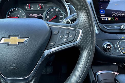Used 2023 Chevrolet Malibu LT image 12