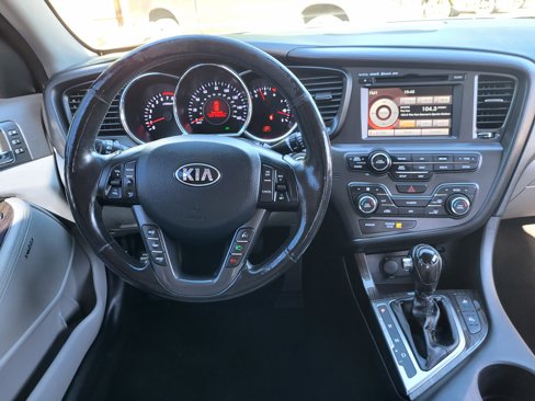 Used 2013 Kia Optima EX w/ Premium Pkg image 9