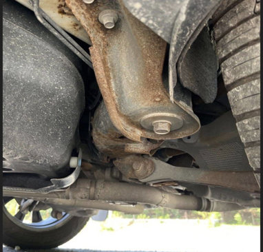 Used 2021 Ford Explorer XLT image 23