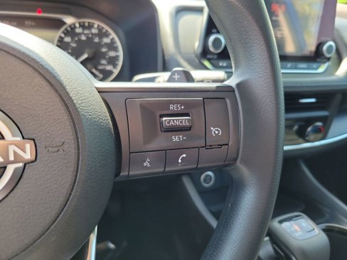 Used 2023 Nissan Rogue S image 24
