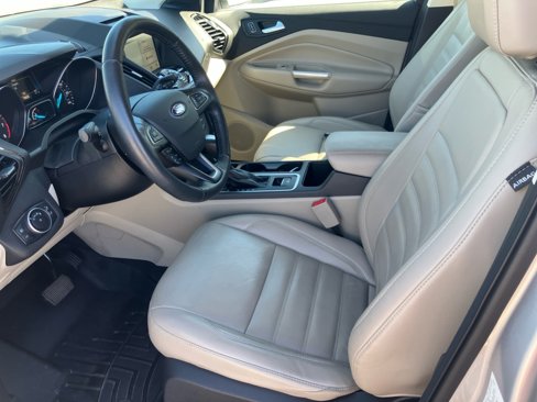 Used 2017 Ford Escape Titanium image 33