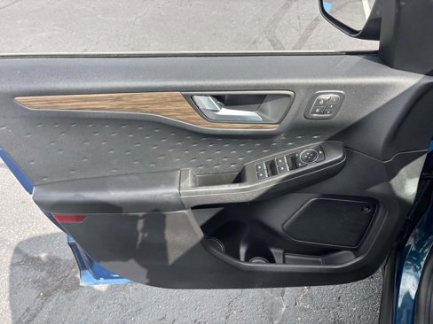 Certified 2020 Ford Escape Titanium image 13