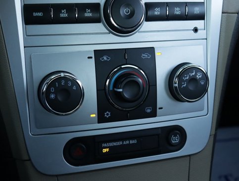 Used 2010 Chevrolet Malibu LS image 14
