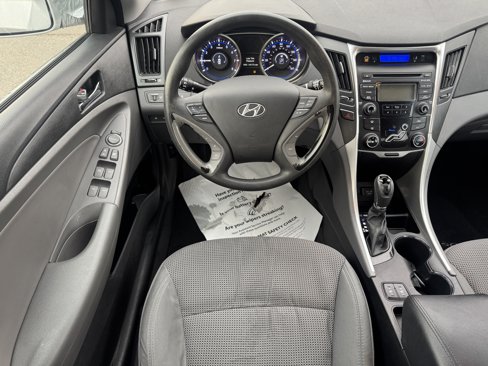Used 2013 Hyundai Sonata GLS w/ Popular Equipment Pkg image 16