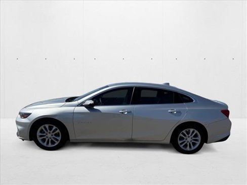 Used 2017 Chevrolet Malibu Hybrid w/ Leather Package image 9