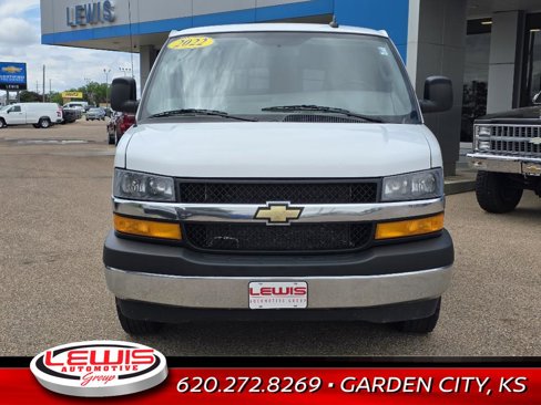 Used 2022 Chevrolet Express 2500 w/ Driver Convenience Package image 3