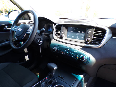 Used 2020 Kia Sorento LX image 22