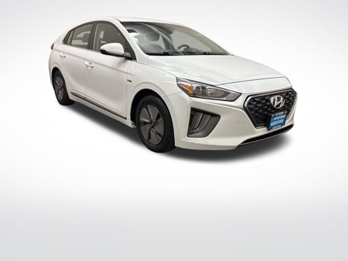 Used 2020 Hyundai Ioniq SE image 3
