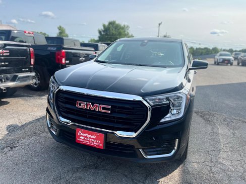 Used 2024 GMC Terrain SLE image 8