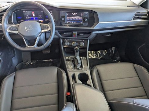 Used 2022 Volkswagen Jetta SE w/ Panoramic Sunroof Package image 16