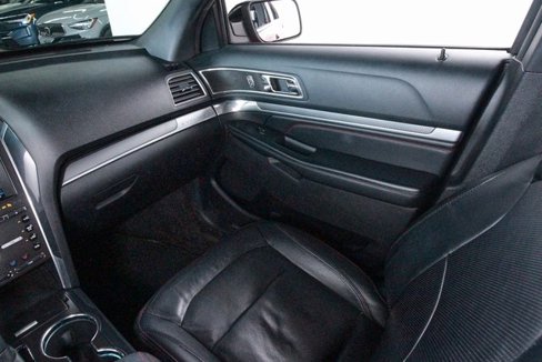Used 2016 Ford Explorer Sport w/ Equipment Group 401A image 9