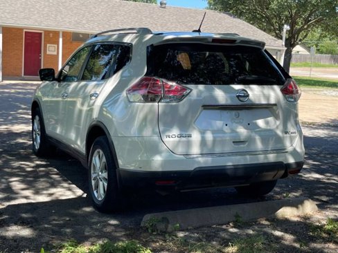 Used 2016 Nissan Rogue SV w/ SV Moonroof Package image 5