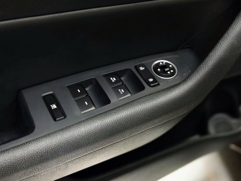 Used 2018 Hyundai Sonata Sport image 13