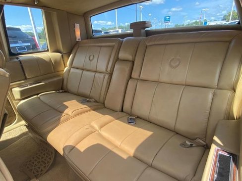 Used 1986 Cadillac De Ville Fleetwood image 19