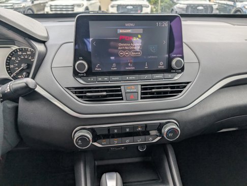 Used 2022 Nissan Altima 2.5 SV image 18