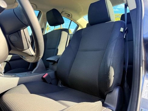Used 2012 MAZDA MAZDA3 i Touring image 8