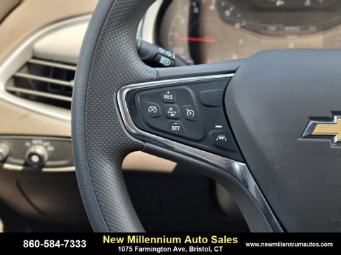 Used 2023 Chevrolet Malibu LT image 28