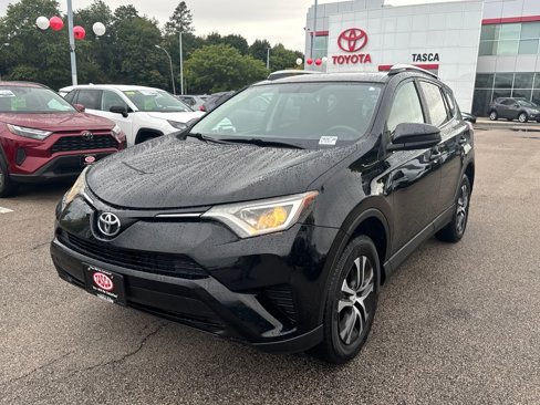 Used 2016 Toyota RAV4 LE image 3